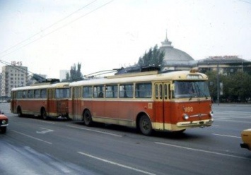 Ушедшие в историю. Троллейбусный поезд Киева