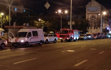В Киеве полсотни пожарных "тушили" условный пожар в метро