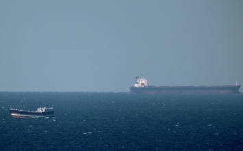 В Оманском заливе произошло еще одно нападение на танкеры