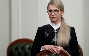 Тимошенко: сегодня нужно поддерживать селянина, а не распродавать землю