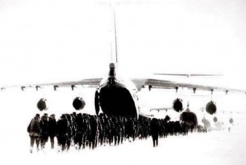 5 лет назад террористы сбили Ил-76 над Луганском: подробности трагедии (Фото)