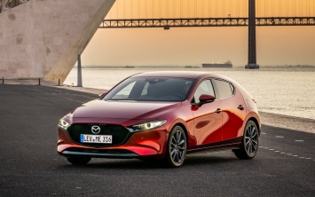 Продажи нового хэтчбека Mazda3 в России стартуют в июле 2019 года