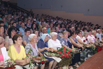 Грандиозное шоу в честь Дня медика устроили в Харьковской области (фото)