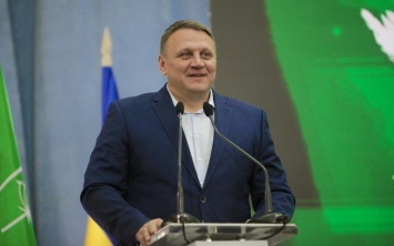 Бывшего кандидата в президенты Украины облили нечистотами (видео)