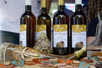 В Тбилиси проходит международная выставка вина