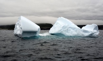 В Гренландии за день растаяло 2 млрд тонн льда