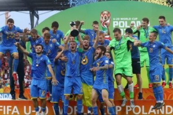 Поздравление сборной Украины (U-20) от Игоря Суркиса