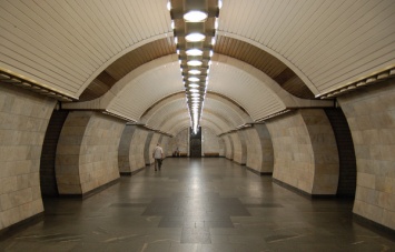 В Киеве закрыли станцию метро "Печерская" из-за сообщения о минировании