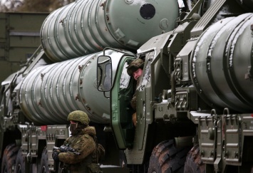 США предупреждают о санкциях против Турции за размещение систем С-400