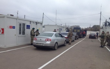 На Донбассе боевики издеваются над гражданами, желающими попасть на подконтрольную Украине территорию