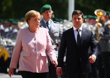 Зеленский встретился с Меркель в Германии (фото)