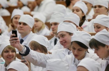 Украинские студенты провалили экзамен по качеству медицинского образования