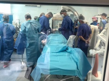 В Александровской клинической больнице провели уникальную операцию