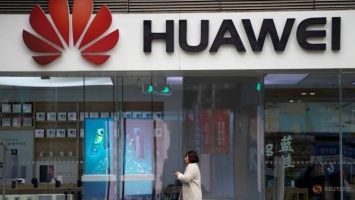 Huawei обещает вернуть деньги за смартфоны, если приложения Google и Facebook перестанут работать
