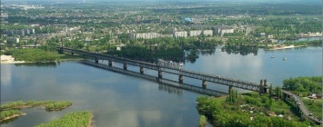 Зеленского просят отремонтировать аварийный мост через Днепр