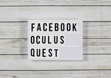 Шлем виртуальной реальности "Oculus Quest"