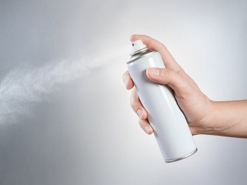 Почти половина молодых людей не пользуется дезодорантами