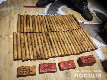 В бывшем интернет-кафе в центре Николаева нашли шесть килограммов тротила и патроны