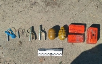 В Миргороде бывший военный продавал взрывчатку и гранаты