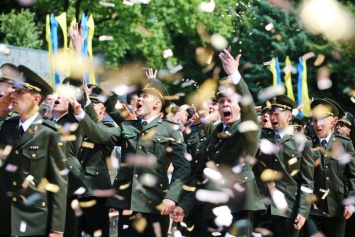 В Харькове прошел выпуск офицеров академии Нацгвардии