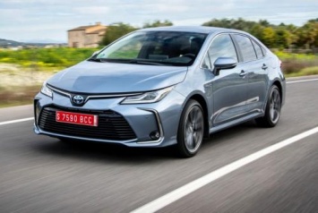 «Для тех, кто выше 120 не разгоняется»: Впечатлением от динамики Toyota Corolla 2019 поделился блогер