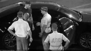 В Краснодаре арестовали водителя с оружием и без прав