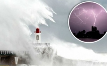 Убийственный шторм во Франции: впечатляющие кадры стихийного бедствия (фото, видео)
