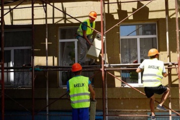 В 43 садиках и 36 школах Днепра за 12,5 млн евро заменят окна и утеплят крыши