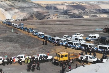 Немецкие экоактивисты взяли штурмом местную угольную шахту