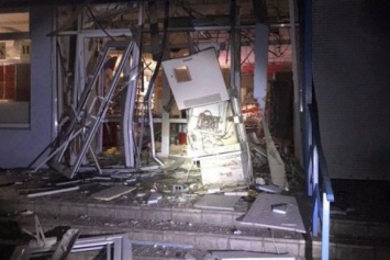 В Харькове взорвали банкомат, расположенный в продовольственном магазине