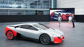 BMW представила 600-сильный гибрид BMW Vision M Next