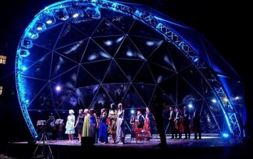 Фестиваль Bouquet Kyiv Stage состоится в августе под открытым небом в Софии Киевской и музее "Золотые ворота"
