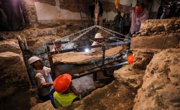 В Испании обнаружен древний свинцовый сарфофаг