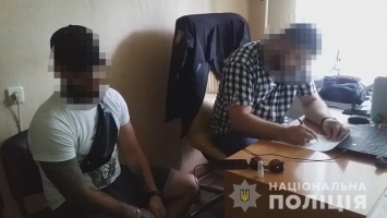 Одесская полиция задержала хулиганов, поваливших агитационные палатки