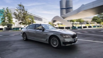 BMW оснастила прототип 7-Series автопилотом четвертого уровня