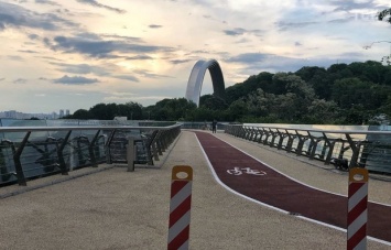 На "мосту Кличко" установили дополнительные камеры наблюдения