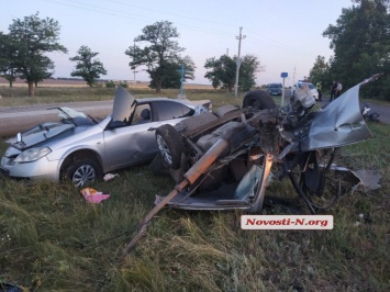 Под Николаевом разбился одесский «Ниссан» - водитель и пассажир погибли