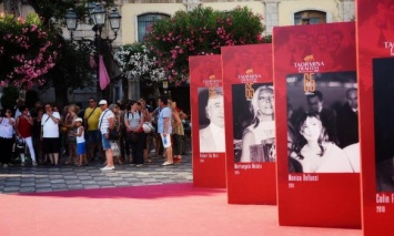 В Таормине стартовал 65-й международный кинофестиваль: Фото с красной дорожки