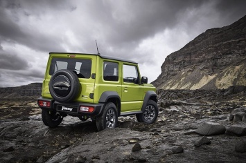 Suzuki Jimny доехал до России