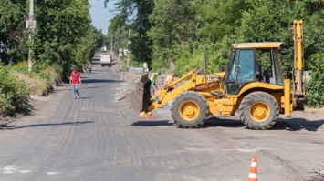 В Днепре проводят ремонт дорог на девяти улицах