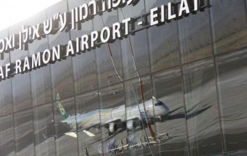 Пассажирский самолет совершил аварийную посадку в аэропорту Тель-Авива