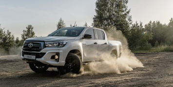 У Toyota Hilux для России появилась новая флагманская версия
