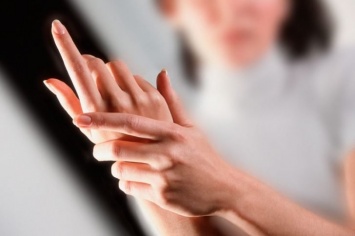 3 вида тремора рук, которые могут указывать на серьезные нарушения