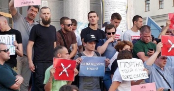Протесты против реванша: на Майдане - тысячи человек, а в ГПУ обещают паковать Клюева ФОТО