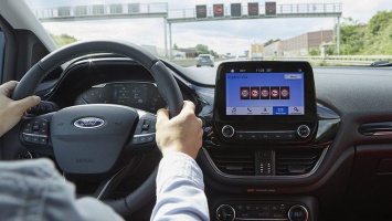 Новые технологии Ford позволят отыскать парковочное место (ВИДЕО)