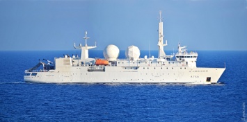 "Уши" НАТО: в Черное море вошел французский корабль радиоэлектронной разведки