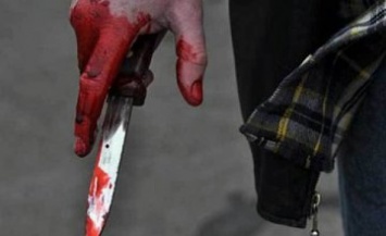 В Харьковской области пассажир такси три раза ударил водителя ножом