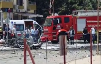 В Турции при взрыве автомобиля погибли три человека