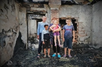 Семья крымских татар осталась без крыши над головой после пожара