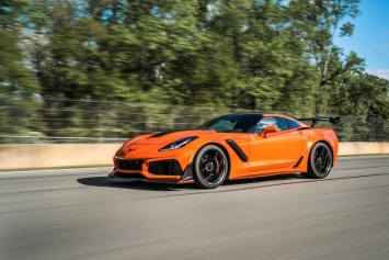 Corvette ZR1 от ателье Hennessey показывает впечатляющие возможности на диностенде (ВИДЕО)